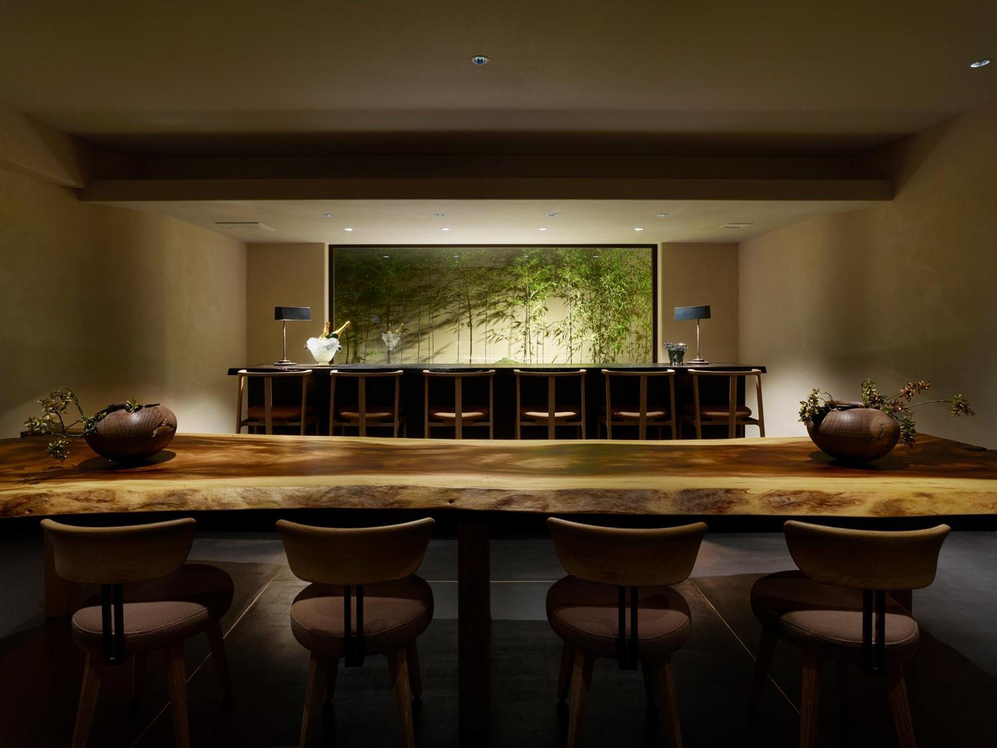 Hotel The Celestine Kyoto Gion Εξωτερικό φωτογραφία The bar at the hotel